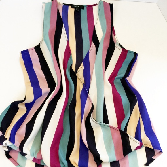 Label🌷Striped top size medium - Picture 2 of 8
